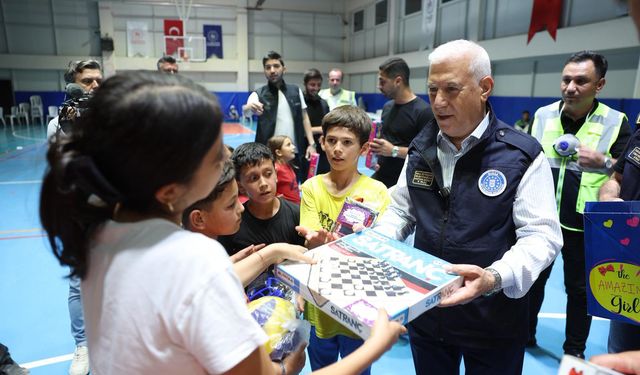 Mustafa Bozbey, Yangın Bölgesinde Vatandaşlarla Buluştu