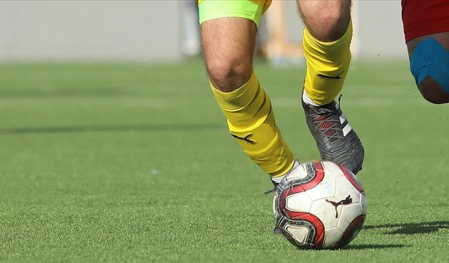 Manisa Futbol Kulübü, 10 Futbolcusuyla Yollarını Ayırdı
