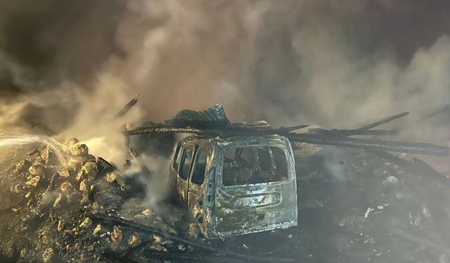 Çankırı'da ahırda yangın!