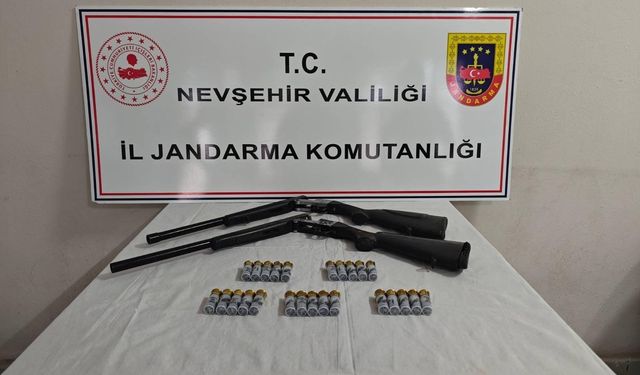 Nevşehir'de durdurulan araçta 2 av tüfeği çıktı!