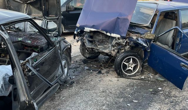 Bursa'da feci kaza: 1 ölü, 3 yaralı
