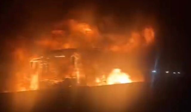 Hatay'da Yolcu Otobüsü Alev Alev Yandı