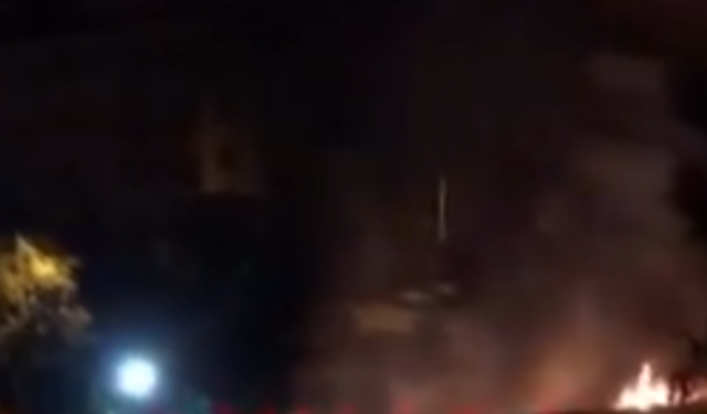 Etlik Caddesi'nde Havai Fişek Yangını!