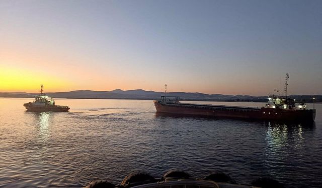 Çanakkale'de gemi arızalandı