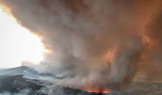 Çanakkale Orman Yangını İkinci Gününde: Müdahale Sürüyor!