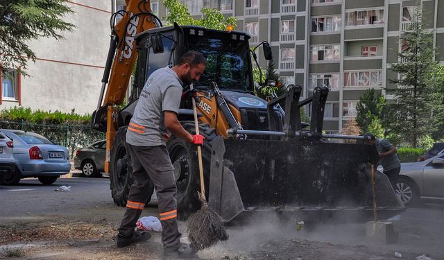 Etimesgut’ta Temizlik Seferberliği Devam Ediyor!
