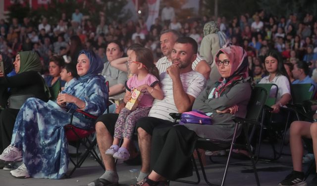 Keçiören’de “Kibar Feyzo” ile nostaljik sinema keyfi