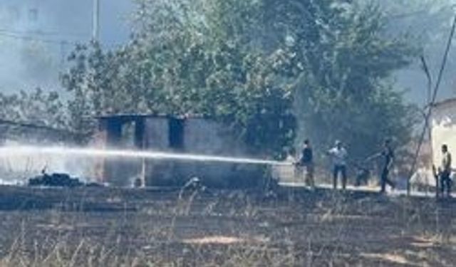 İzmir'de Yangın Çıktı!