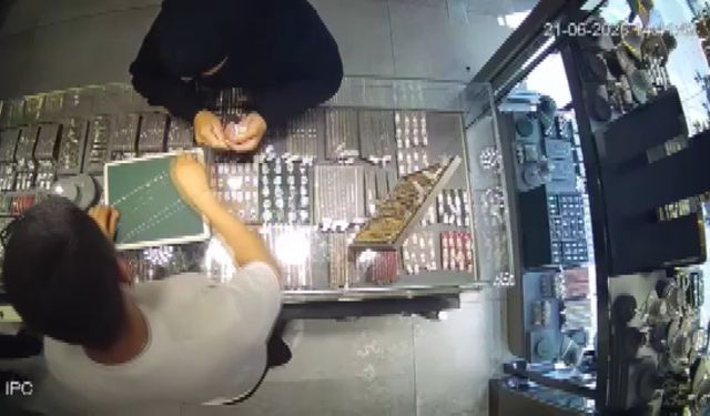 Kuyumcudan 160 bin TL altın çaldı