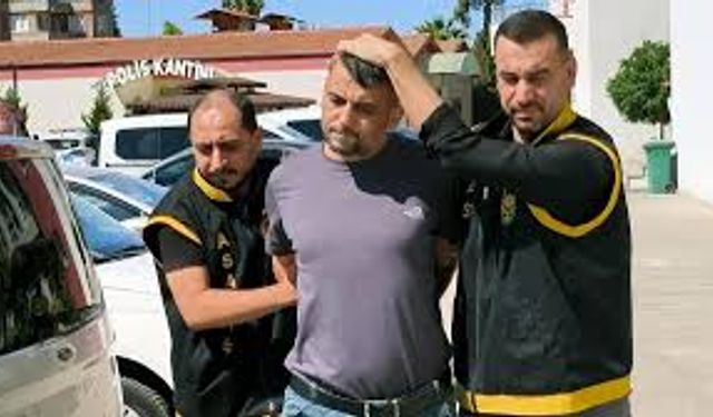 Komşusunu tabancayla vurdu