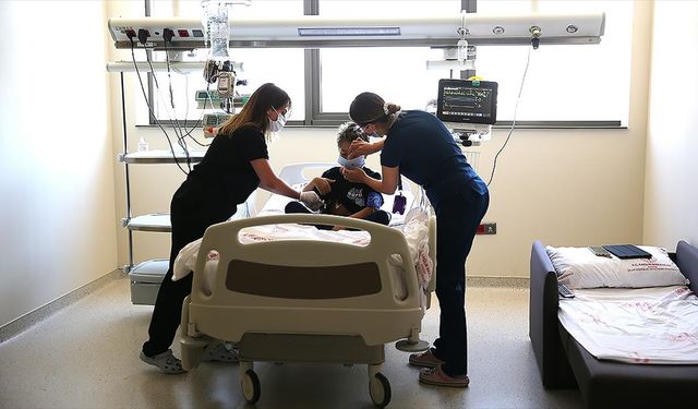 Adana Çocuk Kemik İliği Nakil Merkezi 2 Yılda 75 Çocuğu Kurtardı