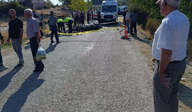 Manisa'da otomobil takla attı!