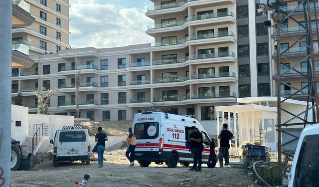 Manisa'da yangından etkilenen 2 kişi hastaneye kaldırıldı