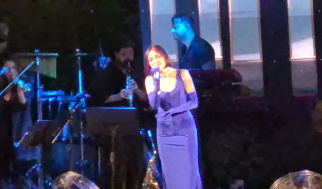 Melek Mosso’dan Zonguldak Konserinde Kadına Şiddet Mesajı