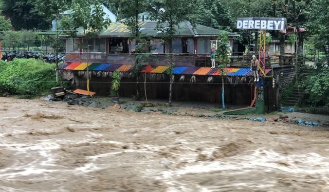 Rize’de Sel ve Heyelan: Ayder Yolu Kapandı