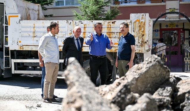 Altındağ’da Asfalt Seferberliği Sürüyor