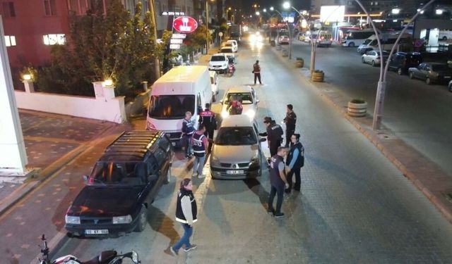 Balıkesir'de 9 kişi yakalandı