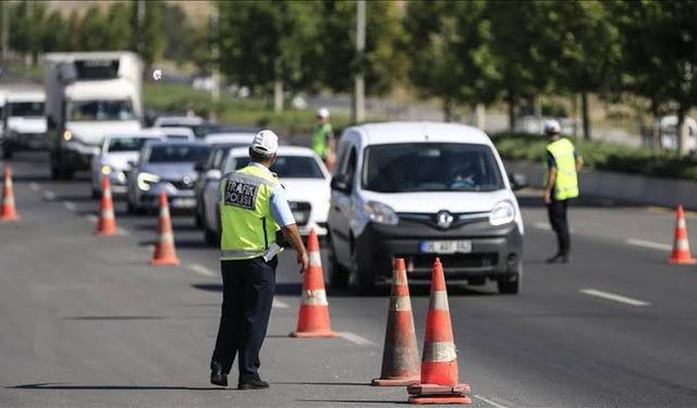 Ters şeritten giden sürücülere 9 bin 267'şer lira ceza