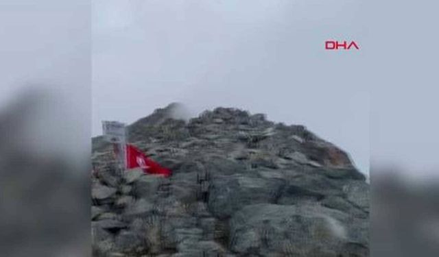 Rize Kaçkar Dağı'na Kar Yağdı!