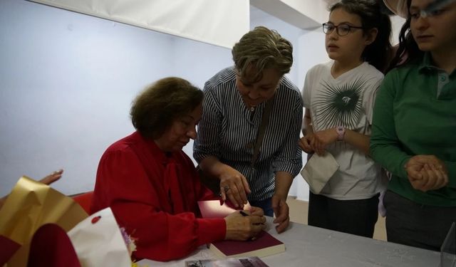 Yazar Güner Dinçaslan Antalyalı Okurlarıyla Buluşuyor