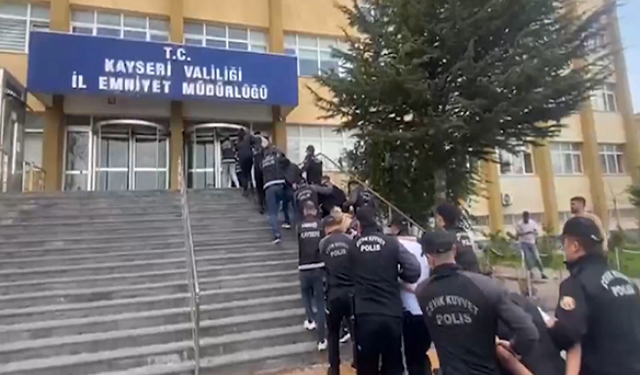 Uyuşturucu operasyonunda 22 kişi tutuklandı