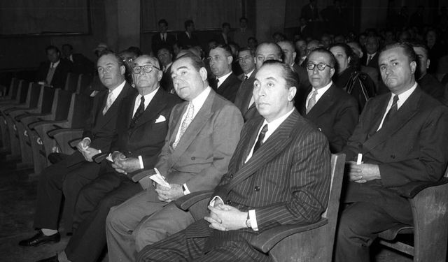 Demokrasimizin Karanlık Yüzü: Yassıada Mahkemeleri