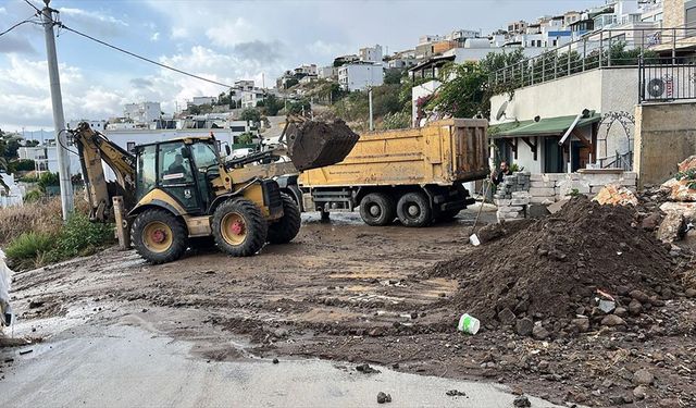 Bodrum’da sağanak hayatı olumsuz etkiledi