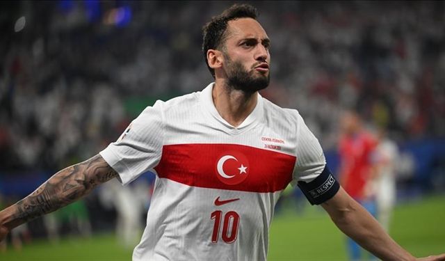 Hakan Çalhanoğlu A Milli Takımda 100. Maçına Çıkmaya Hazırlanıyor