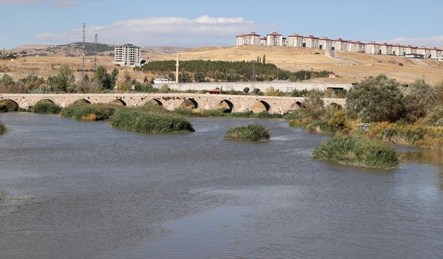 Kızılırmak’ta Debi Alarmı: Son 4 Yılın En Düşük Seviyesi Ölçüldü