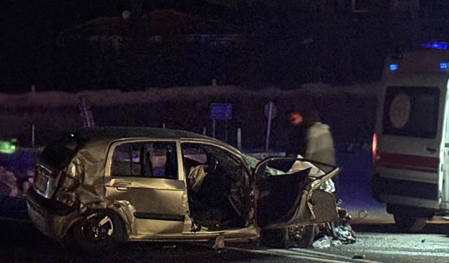 Kulu’da otobüsle otomobil çarpıştı: 2 yaralı