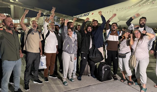 Küresel Sumud Filosu aktivisti 15 Türk İstanbul'a döndü!