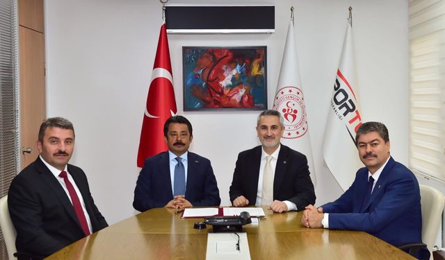Milletvekili Erkan, kentteki spor yatırımları hakkında bilgi verdi