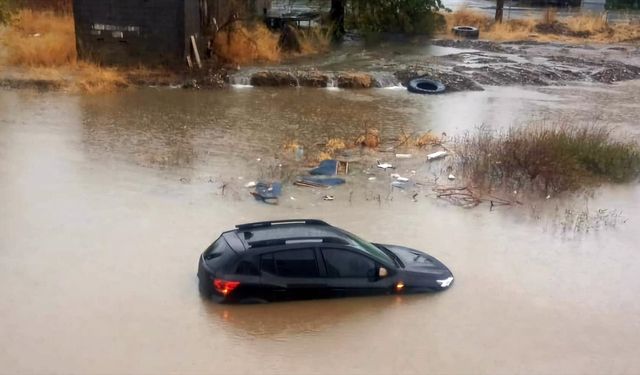 Muğla'da sağanak ve fırtına etkili oluyor!
