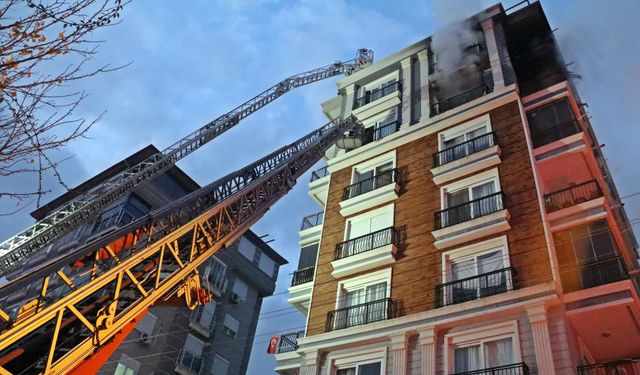 Anneannesi ile teyzesini öldürdü!