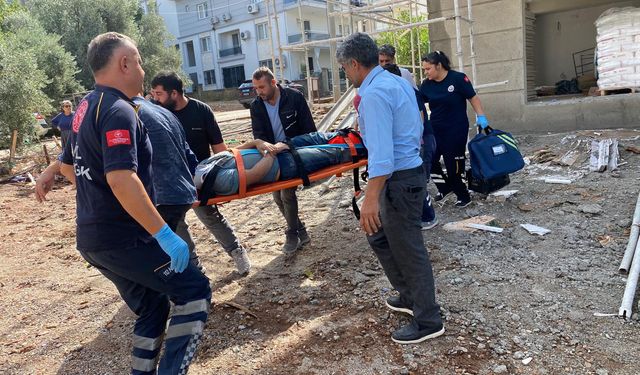 Asansör boşluğuna düşerek, yaralandı