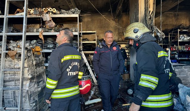 Hırdavat dükkanında yangın çıktı