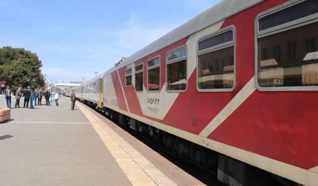 İranlı turist akını Van ekonomisini canlandırdı