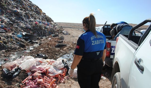 Şanlıurfa'da 1 ton bozuk et ele geçirildi!