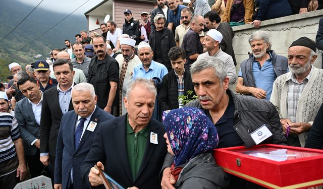 Uçuruma düşen polis memuru toprağa verildi