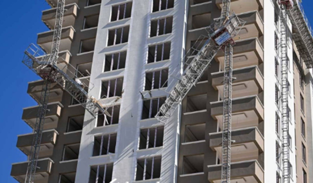 Mamak'ta iki işçi inşaattan düşerek öldü!