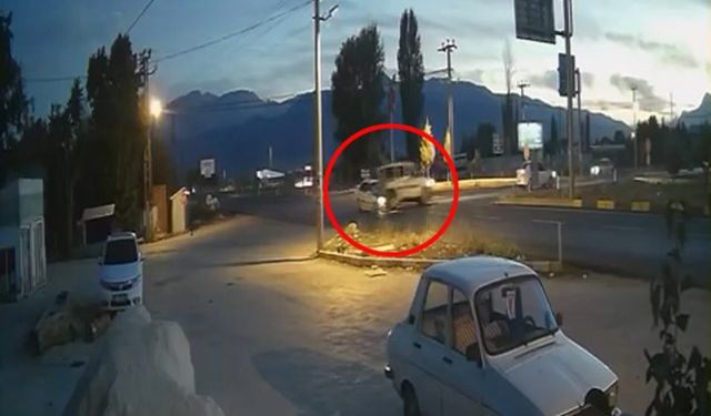 Elmalı-Finike Yolunda Korkutan Kaza: 4 yaralı