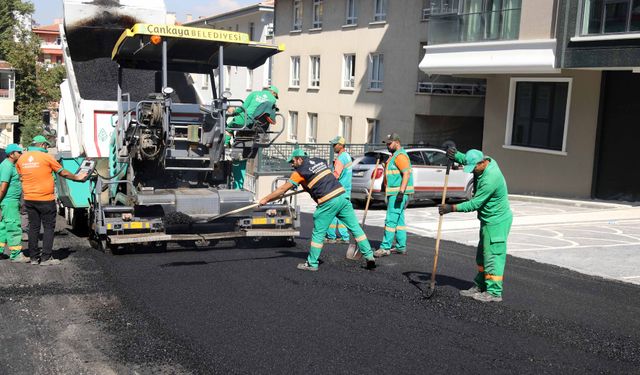 Çankaya’da Asfalt Seferberliği: 130 Bin Ton Asfaltla Yollar Yenileniyor