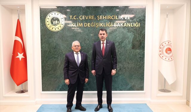 Büyükkılıç, Bakan Kurum'u ziyaret etti