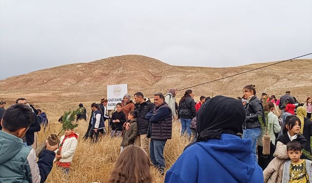 İlkokul öğrencilerinden hatıra ormanı