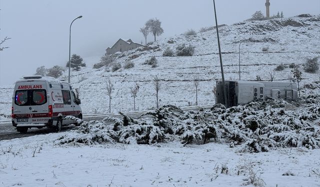 Nevşehir’de İşçi Servisi Devrildi: 14 Yaralı