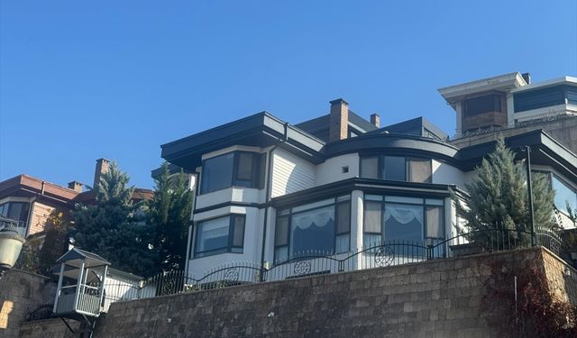 Tartıştığı babasını bıçakladı