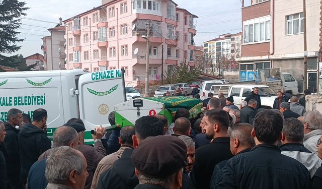 Ağabeyini 'kanepe' kavgasında bıçakladı!