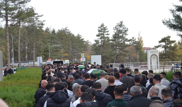 Aynı aileden 4 kişi, Ankara’daki kazanın ardından Aksaray’da son yolculuğuna uğurlandı
