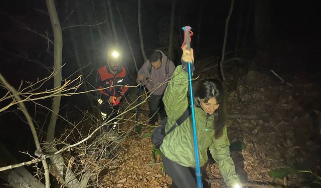 Bursa'da ormanlık alanda mahsur kalan 2 kişi kurtarıldı