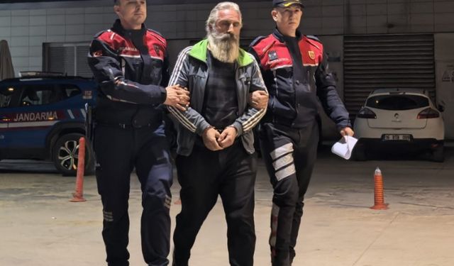 Pazarda uyuşturucu satarken yakalandı